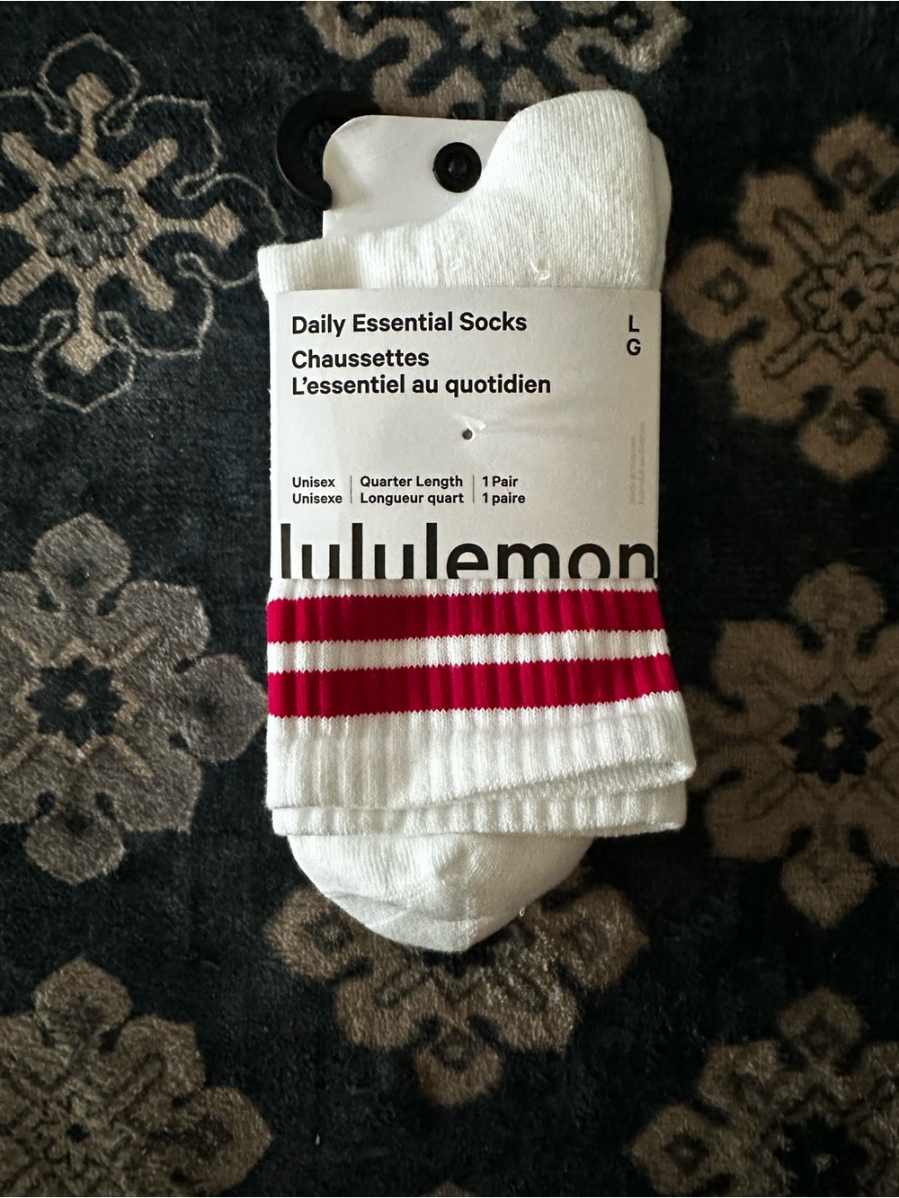 Lululemon Daily Essentials Quarter Length Socks - size L - white/pink - NWT
